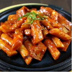 Yopokki Bolinho de Arroz Coreano Instantâneo sabor Original Sweet Spicy Topokki Copo 140 gramas