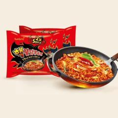 Kit de Lamen Coreano Extreme Spicy 2X Hot Chicken Flavor Ramen 140g - 5 Pacotes Kit de Lamen Coreano Extreme Spicy 2X Hot Chicken Flavor Ramen 140g - 5 Pacotes
