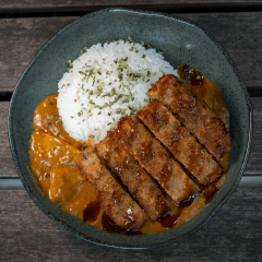 Kit Karê Japones: Pacote de Arroz Sakura Kg + Curry Médio Vermont 115g