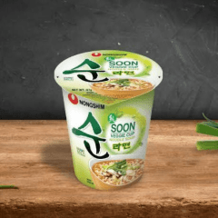 Lamen Coreano Vegetariano Suave Nongshim Soon Veggie Cup Copo - 67 gramas