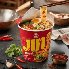 Lamen Coreano Picante Jin Ramen Ottogi Vegetais Copo - 65 gramas