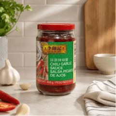 Molho de Pimenta e Alho Chili Garlic Sauce Lee Kum Kee - 368g