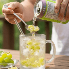 Kit Suco de Uva Verde Zero com pedaços da fruta Bon Bon Haitai 340mLx3