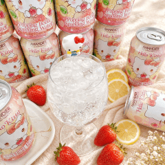 Refrigerante com Boba Explosiva Hello Kitty Sabor Morango e Limão Amandier - 330ml