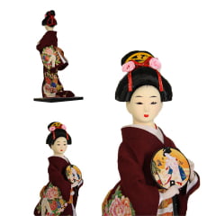 Boneca Japonesa Gueixa Artesanal com Kimono Vinho e Leque Redondo - 30cm