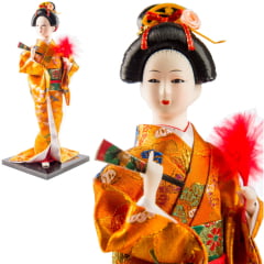[ PEQUENOS DEFEITOS ] Boneca Japonesa Gueixa Artesanal com Kimono Laranja e Leque Fechado - 30cm
