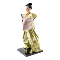 [ PEQUENOS DEFEITOS ] Boneco Japonês Samurai Invocado com Kimono Dourado e Branco Oriental - 30 cm