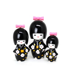 Trio de Boneca Japonesa Kokeshi - Madeira Preta com Laço Rosa